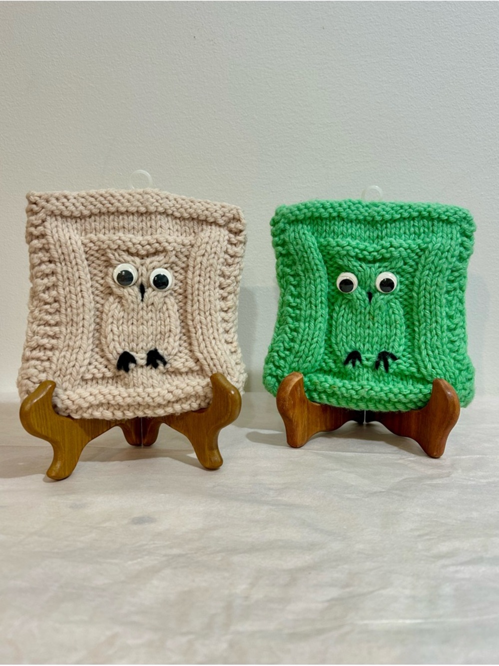 Set 2 Vtg Kitsch Crochet Owl Pot Holder Mitts Kitchen Decor Coaster Handcrafted